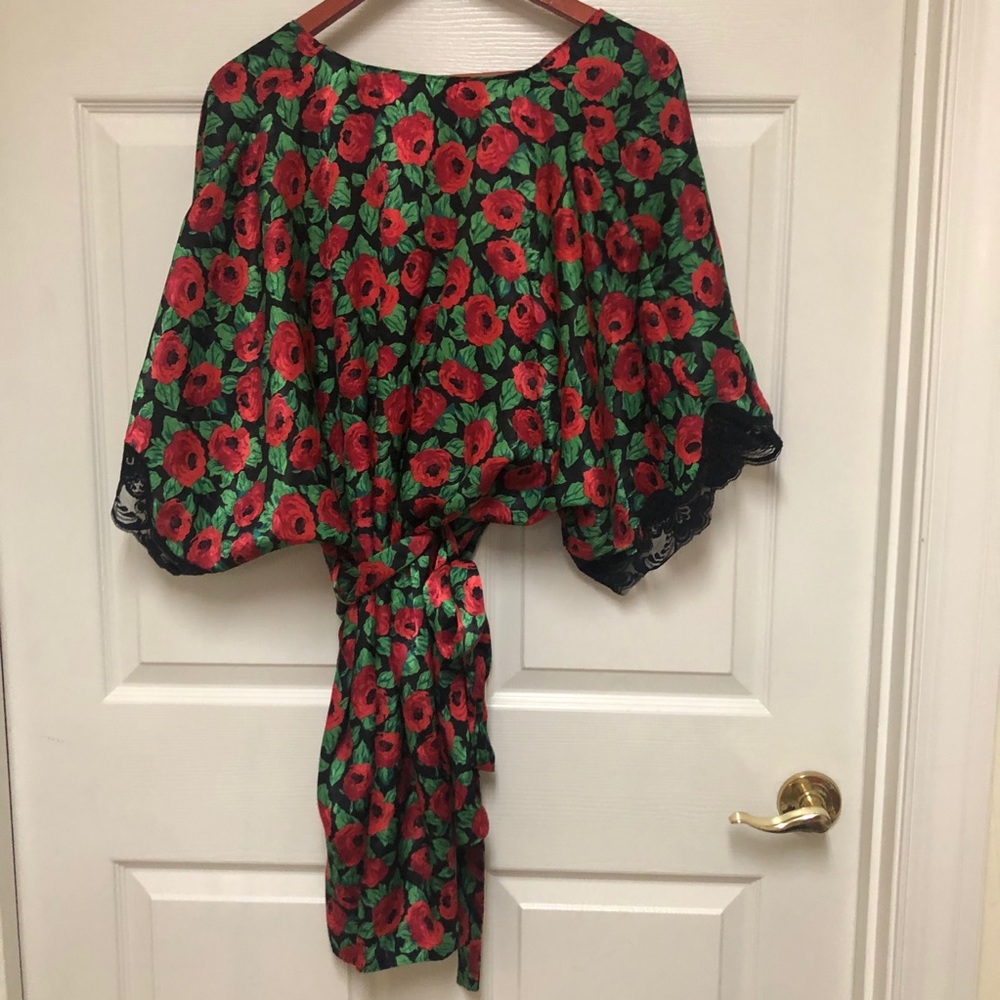 2 Piece Gown/Kimono Robe Set Small Roses - Picture 8 of 11